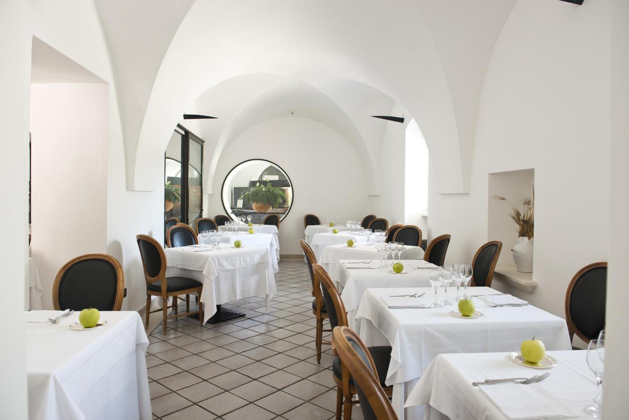 Grand Hotel Masseria Santa Lucia Ostuni Esterno foto