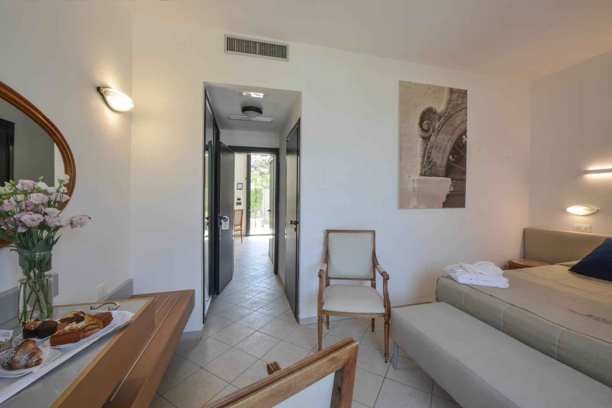 Grand Hotel Masseria Santa Lucia Ostuni Esterno foto