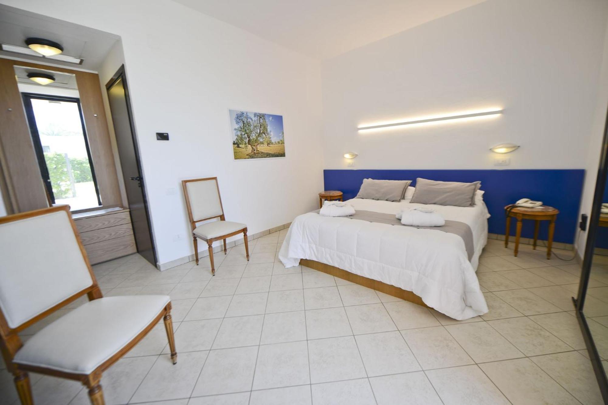 Grand Hotel Masseria Santa Lucia Ostuni Esterno foto